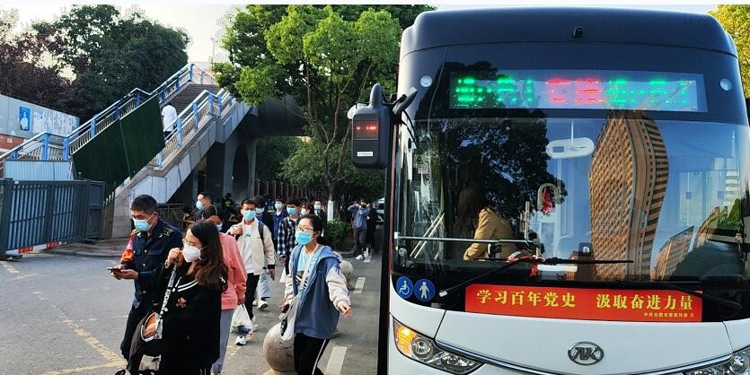合肥公交第一巴士送考學子，定制公交貼心服務